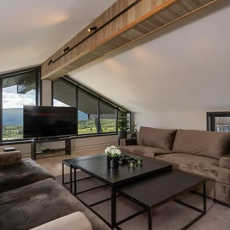 Daire Stolstunets Toppetasje